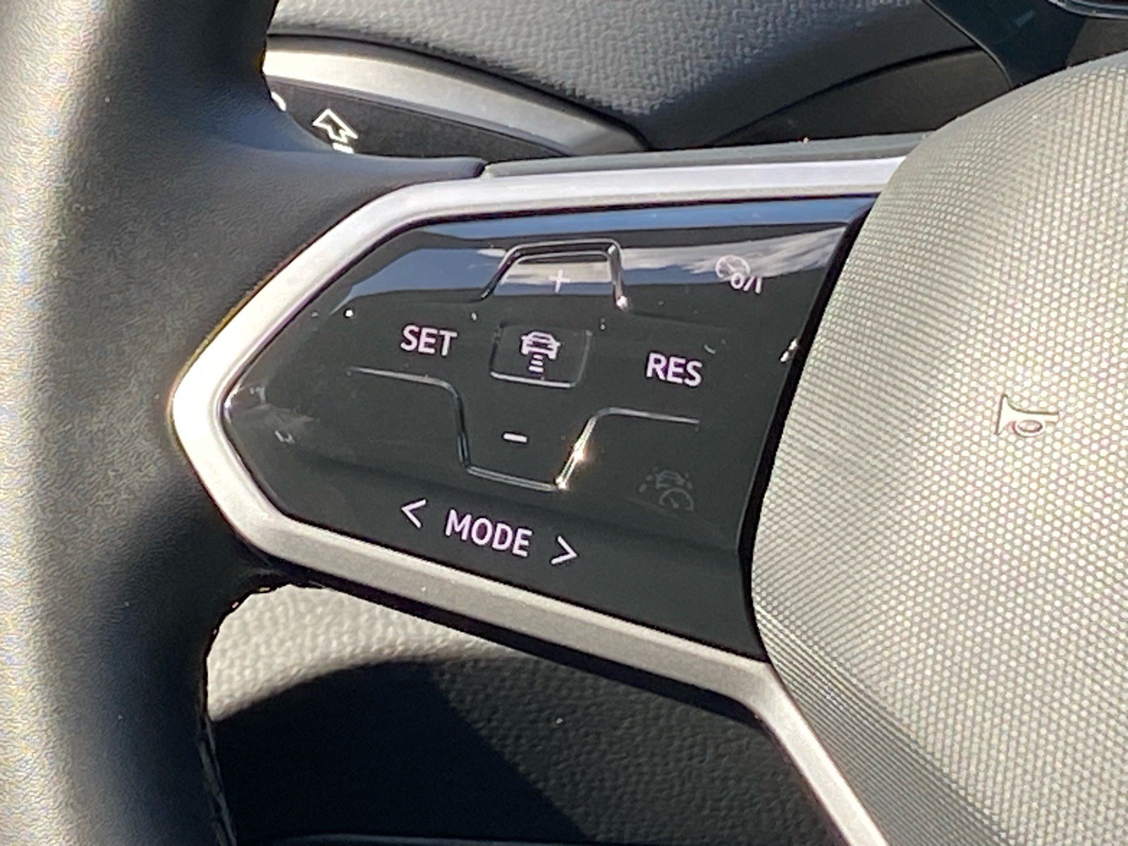 Certified 2023 Volkswagen ID.4 S RWD image 7