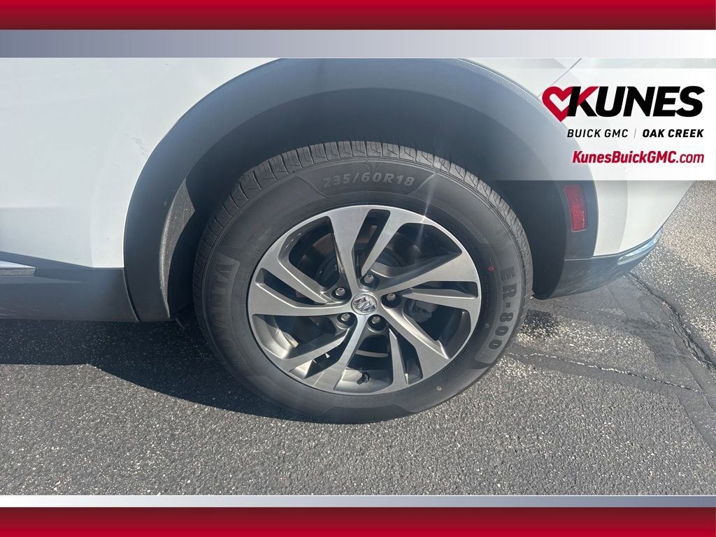 Used 2023 Buick Envision Essence image 7