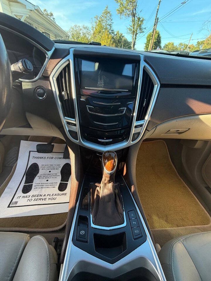 Used 2015 Cadillac SRX Luxury w/ Driver Awareness Package AWD/4WD image 16