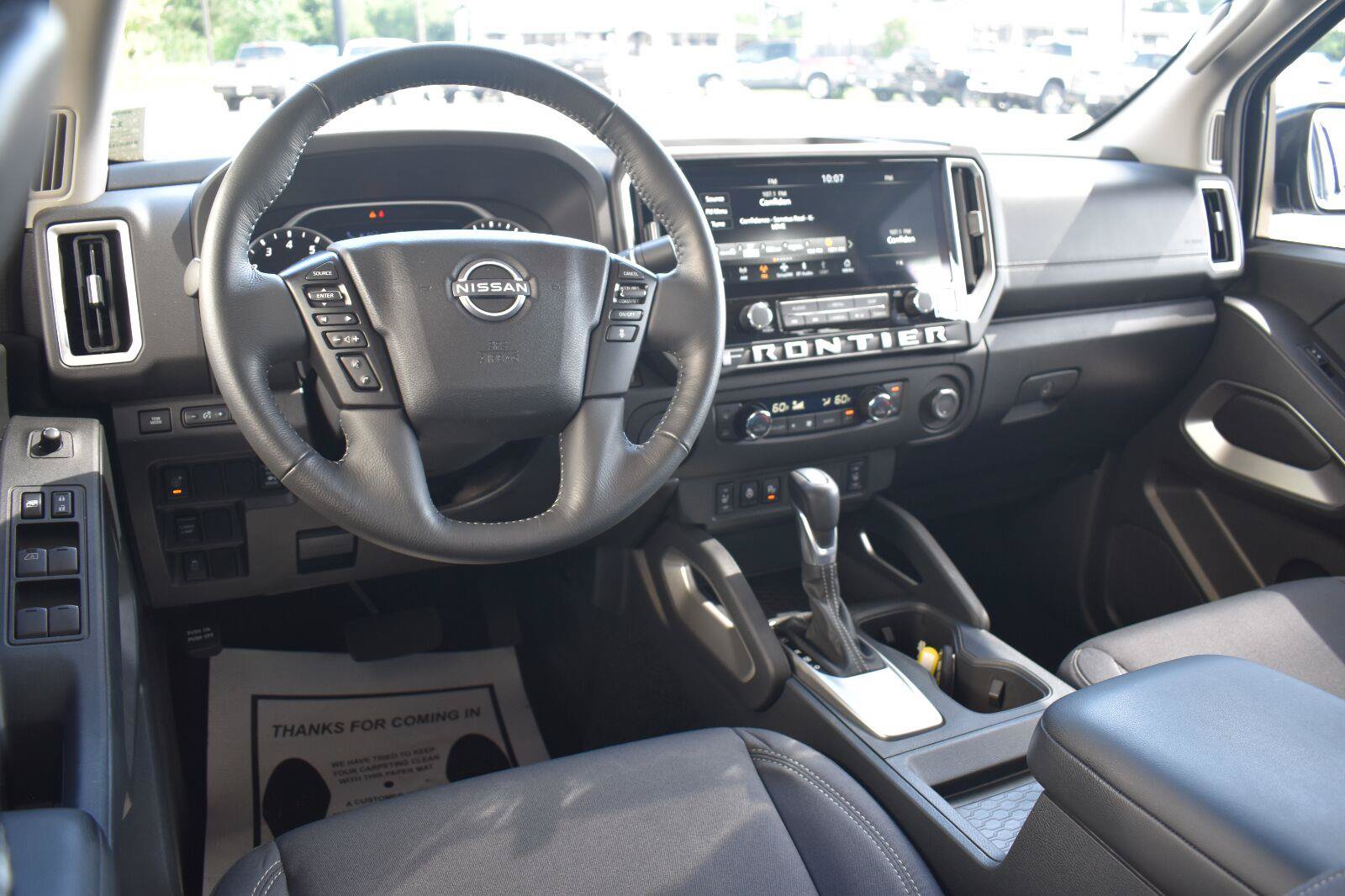 Certified 2025 Nissan Frontier SV w/ SV Convenience Package RWD image 31