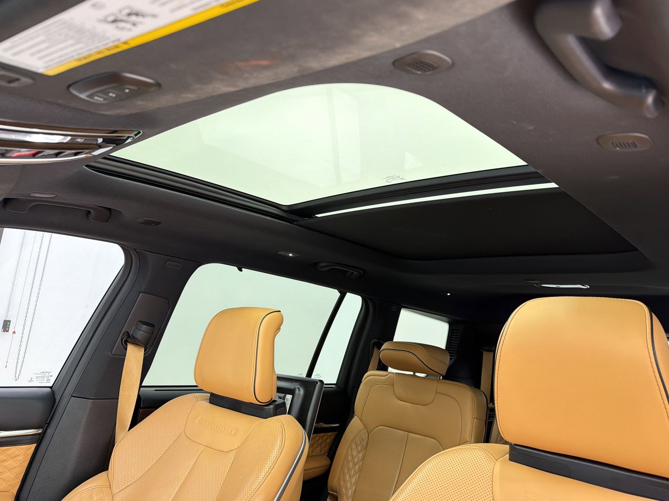 Used 2023 Jeep Grand Cherokee L Summit w/ Advanced Protech Group IV image 16