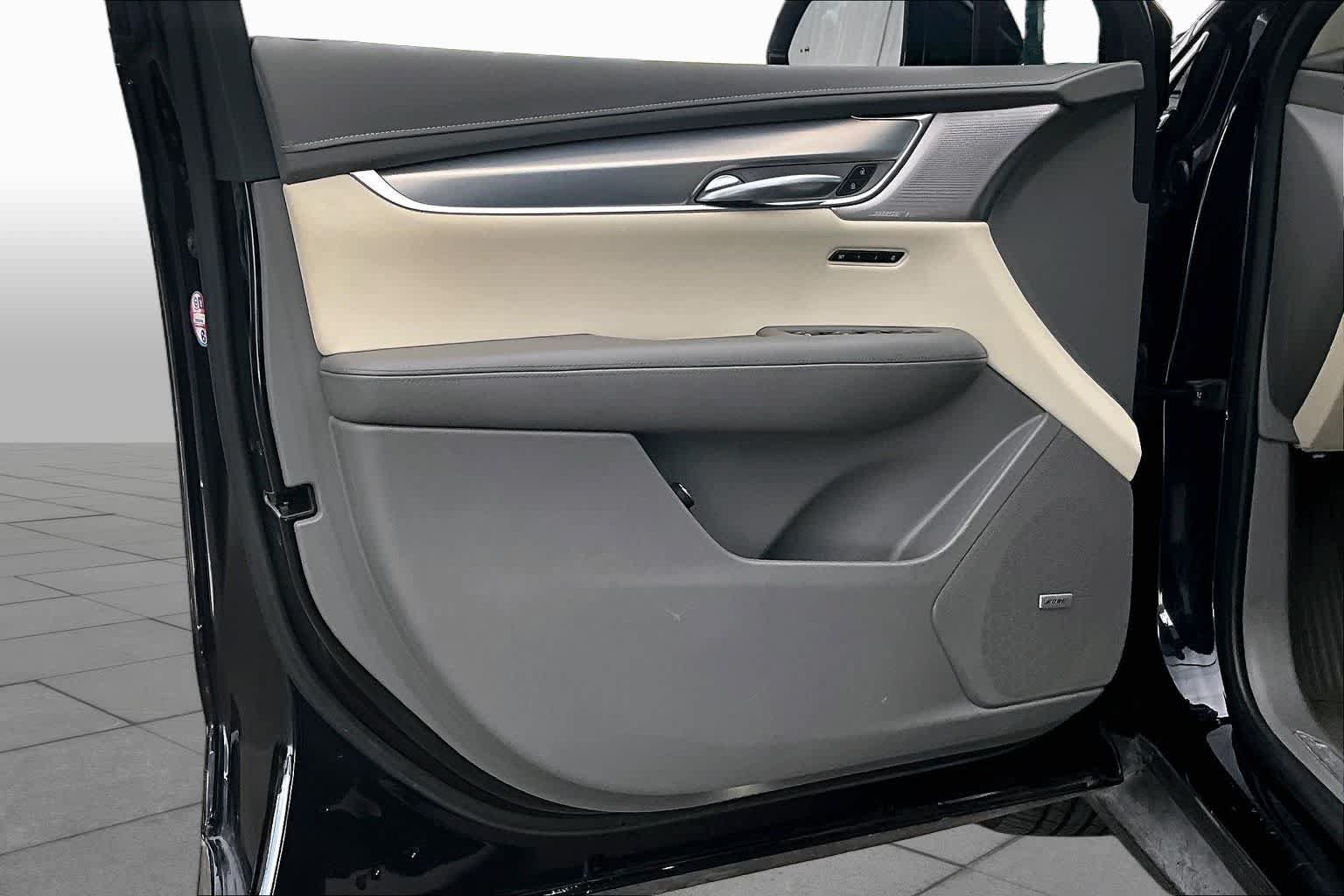 Used 2021 Cadillac XT5 Premium Luxury FWD image 22