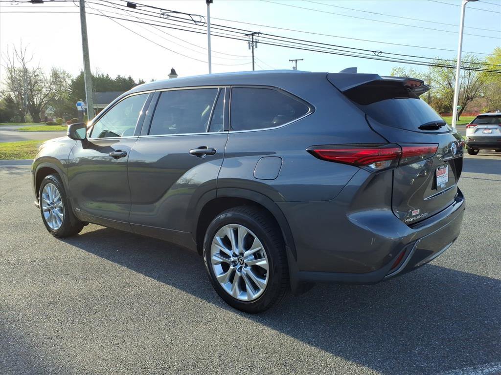Used 2023 Toyota Highlander Limited image 12