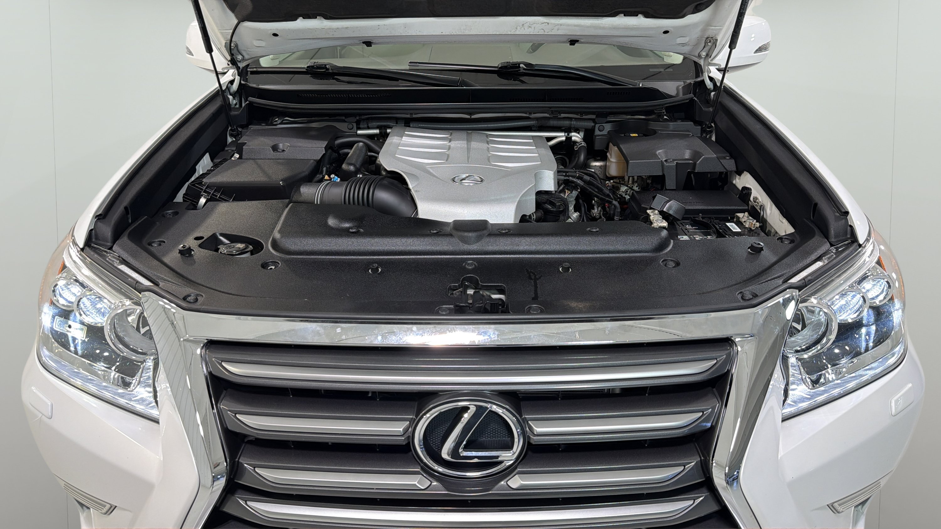 Used 2018 Lexus GX 460 Premium AWD/4WD image 18