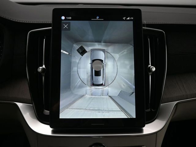 New 2026 Volvo XC90 B6 Ultra w/ Protection Package image 15