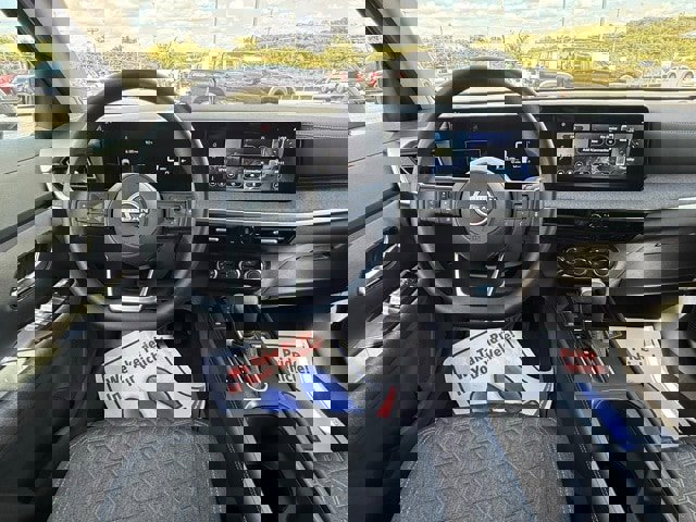 New 2025 Nissan Kicks SV image 18