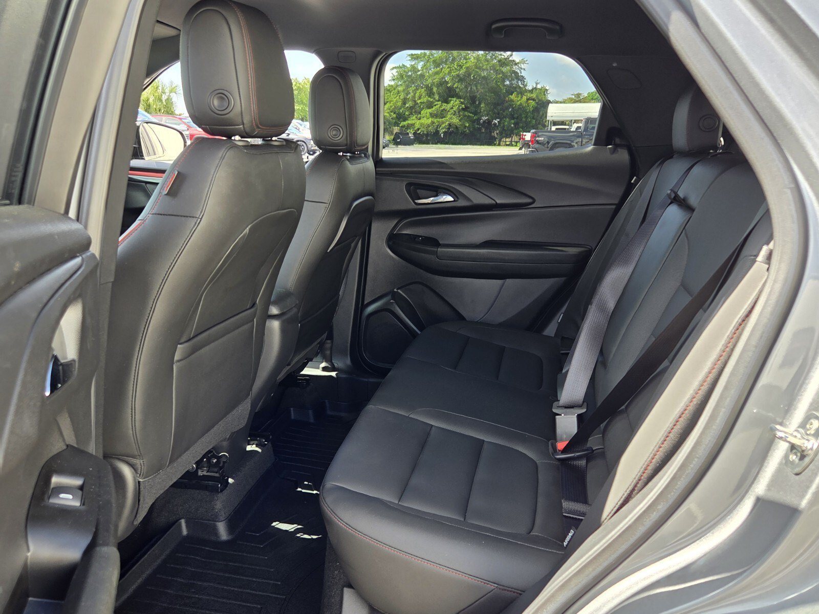 Used 2024 Chevrolet TrailBlazer RS FWD image 10