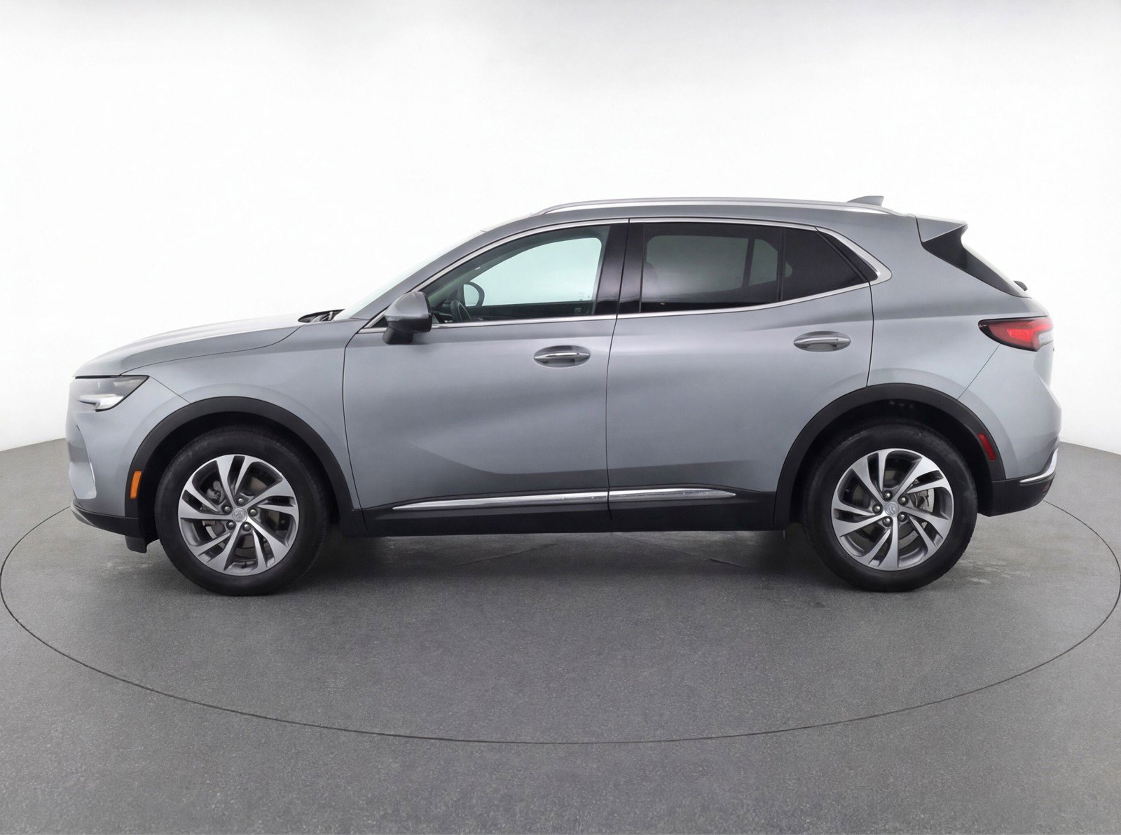 Used 2023 Buick Envision Essence image 5