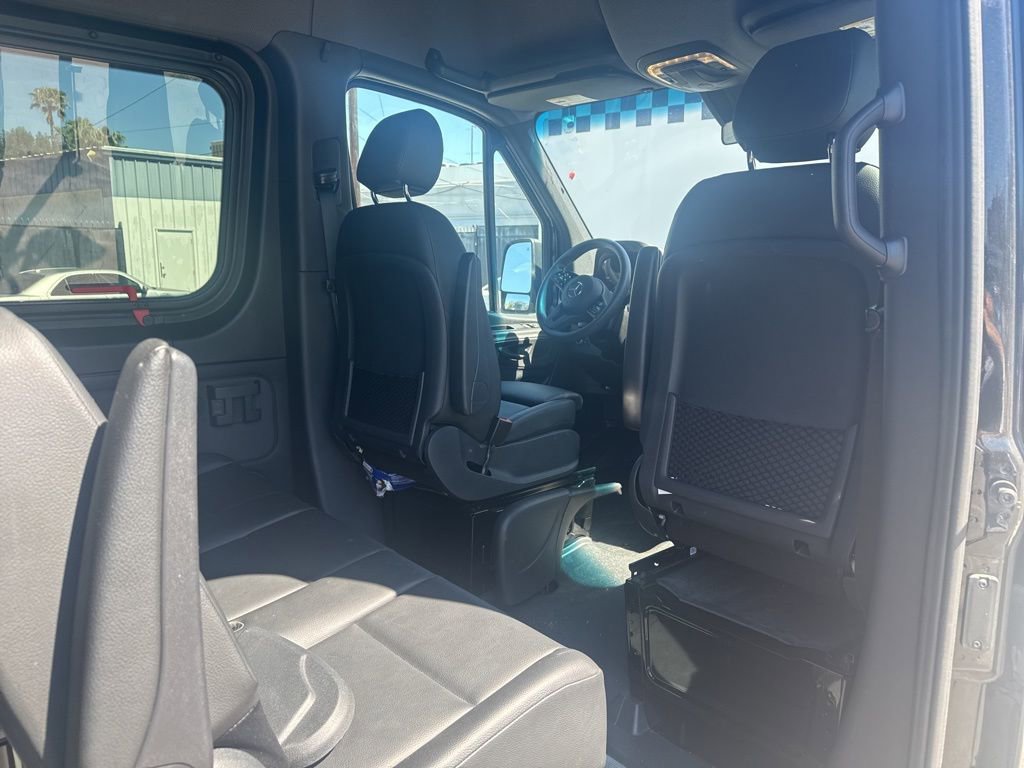 Used 2023 Mercedes-Benz Sprinter 2500 image 7