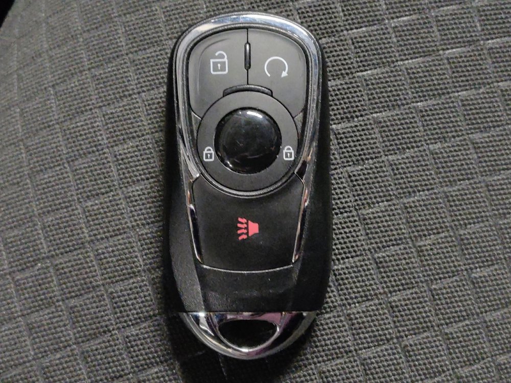Used 2020 Buick Encore Preferred FWD image 32
