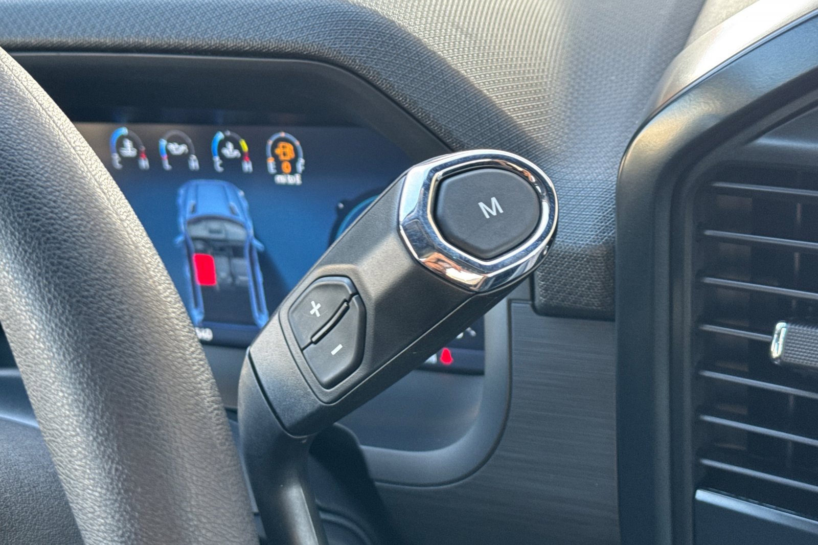 New 2025 Ford F150 XL w/ Equipment Group 103A High image 19