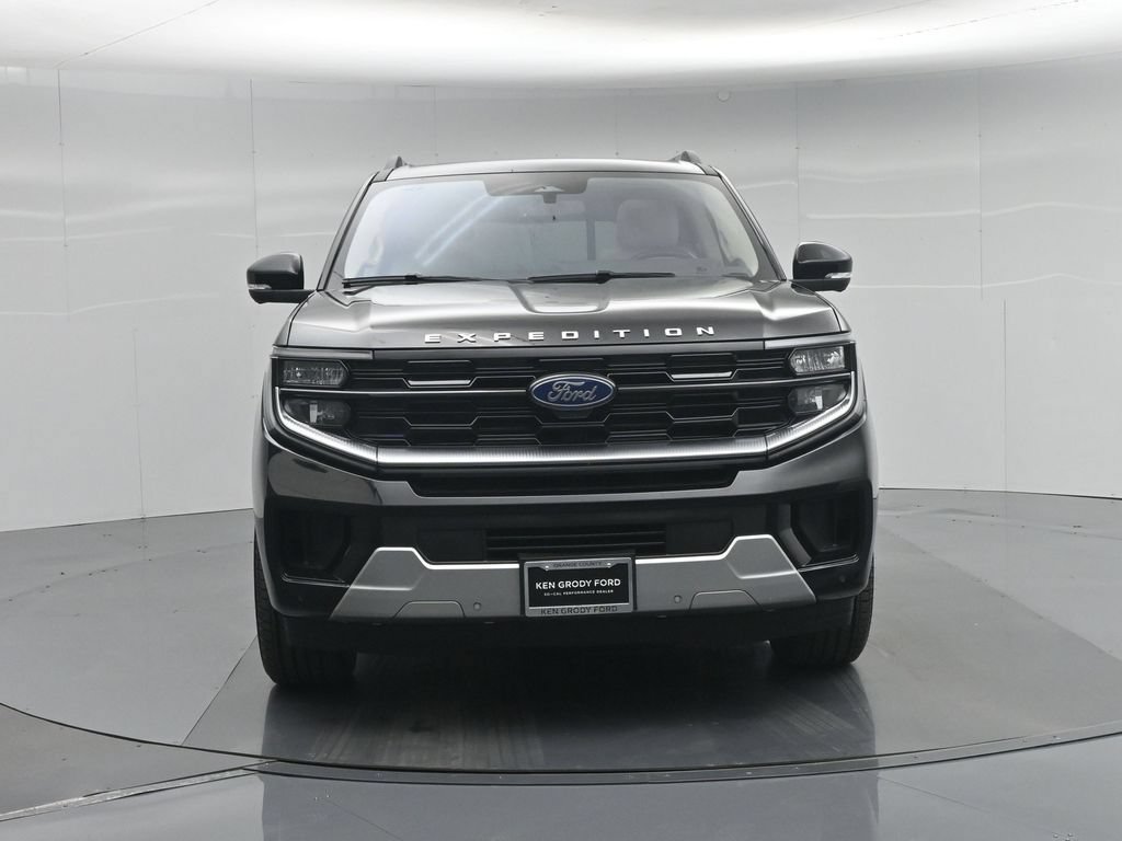 Certified 2025 Ford Expedition Max Platinum w/ Driver's Package AWD/4WD image 60