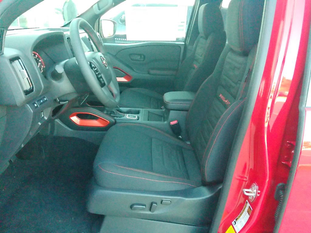 New 2026 Nissan Frontier PRO-4X w/ Pro-4x Convenience Package image 9