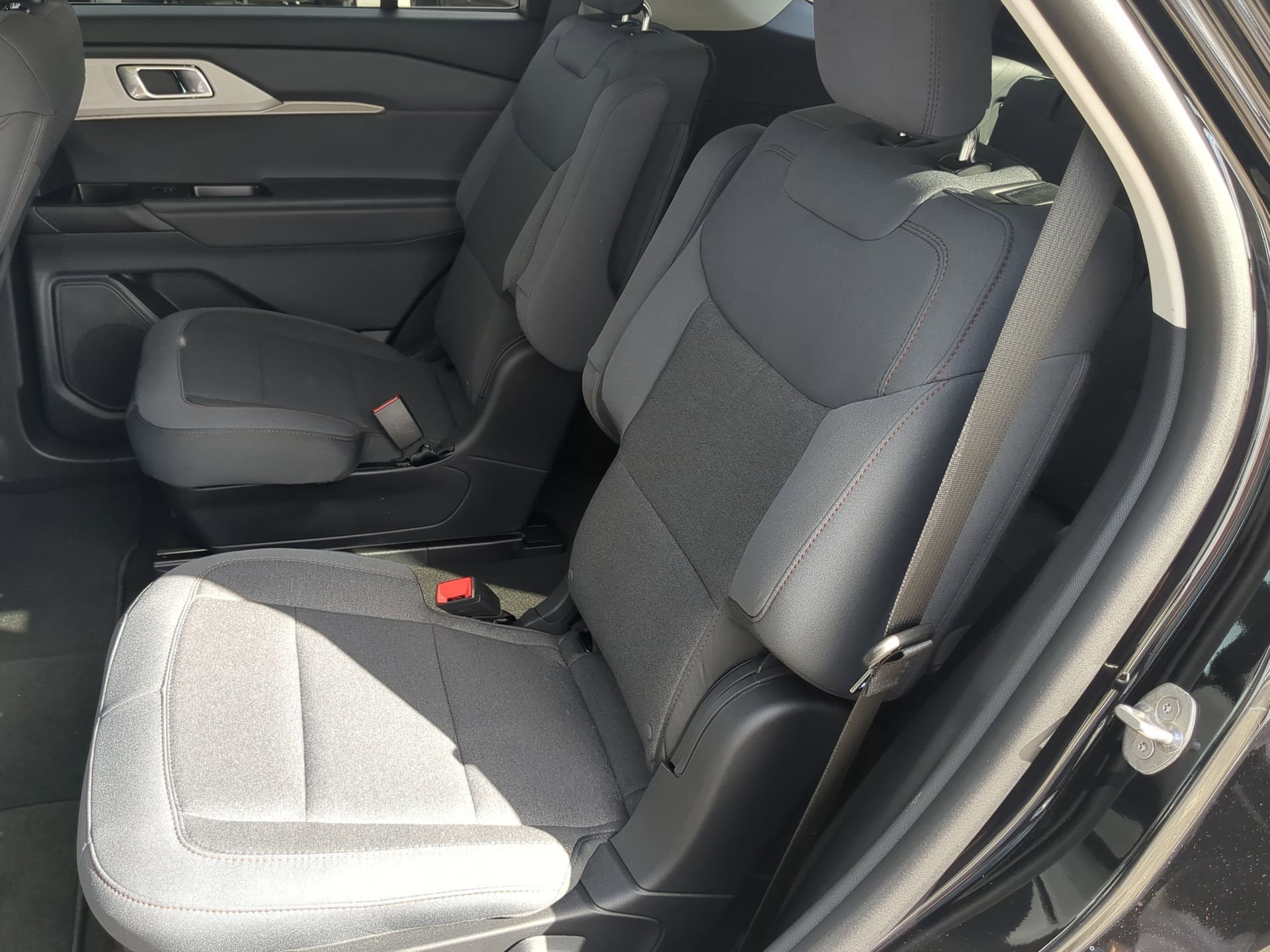 New 2026 Ford Explorer Active image 50