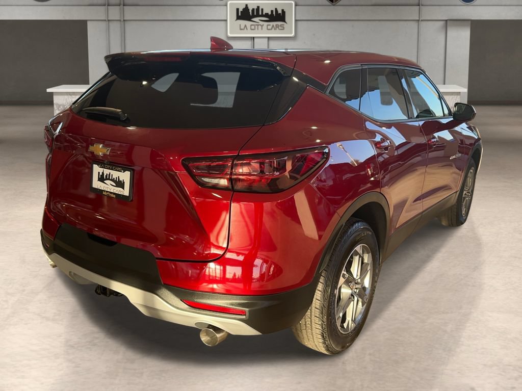 Used 2025 Chevrolet Blazer LT AWD/4WD image 6