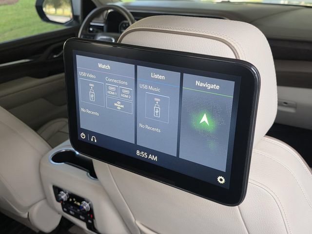 Used 2021 GMC Yukon XL Denali w/ LPO, Illumination Package RWD image 13
