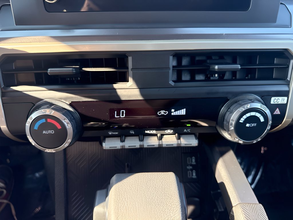 Used 2026 Toyota Tacoma TRD Off-Road AWD/4WD image 17