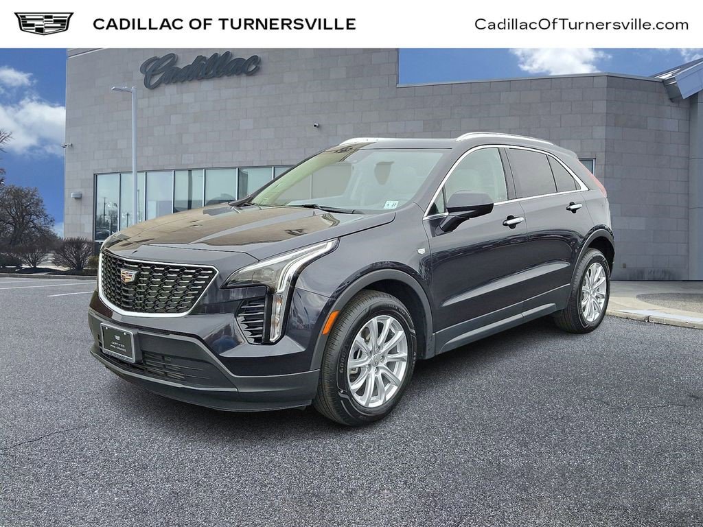 Certified 2022 Cadillac XT4 Luxury w/ Cold Weather Package