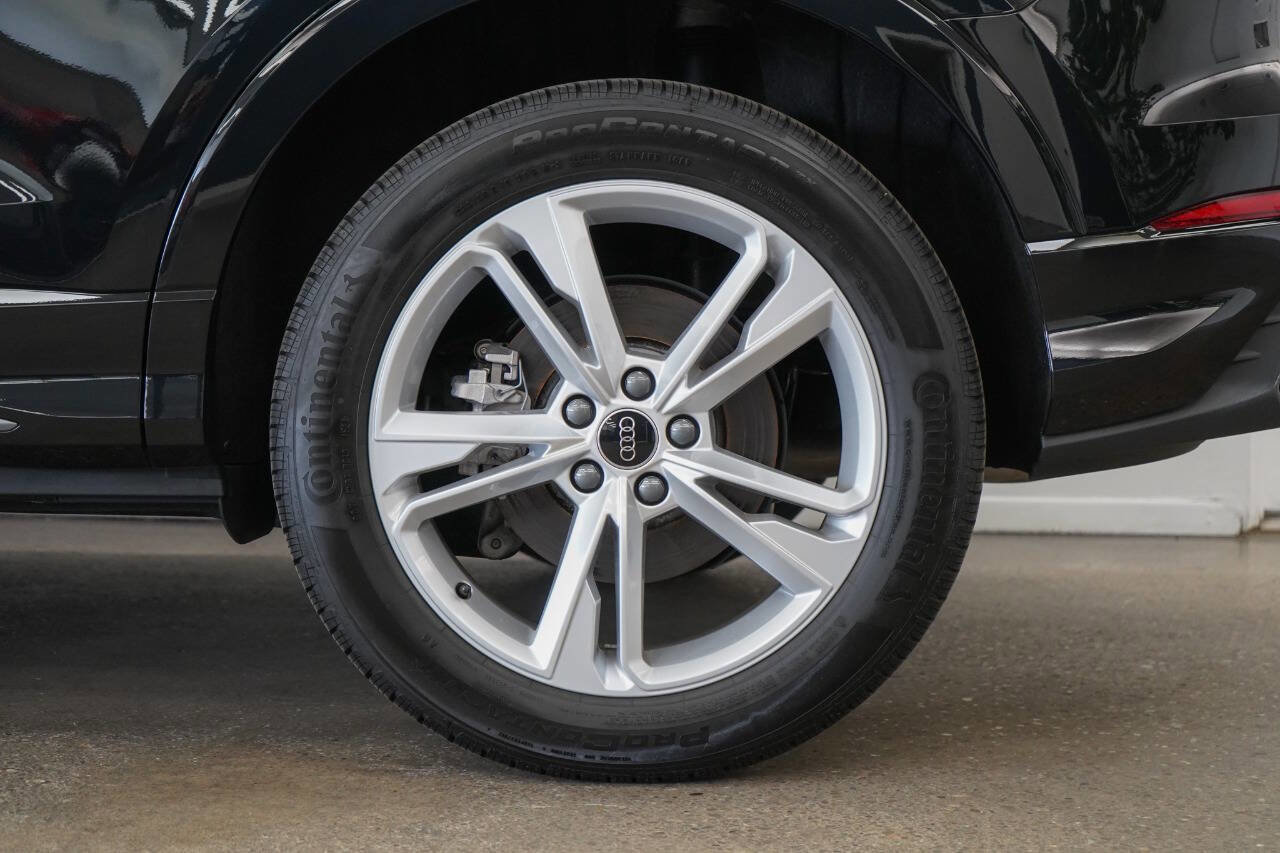 Used 2024 Audi Q3 2.0T Premium Plus w/ Premium Plus Package image 12