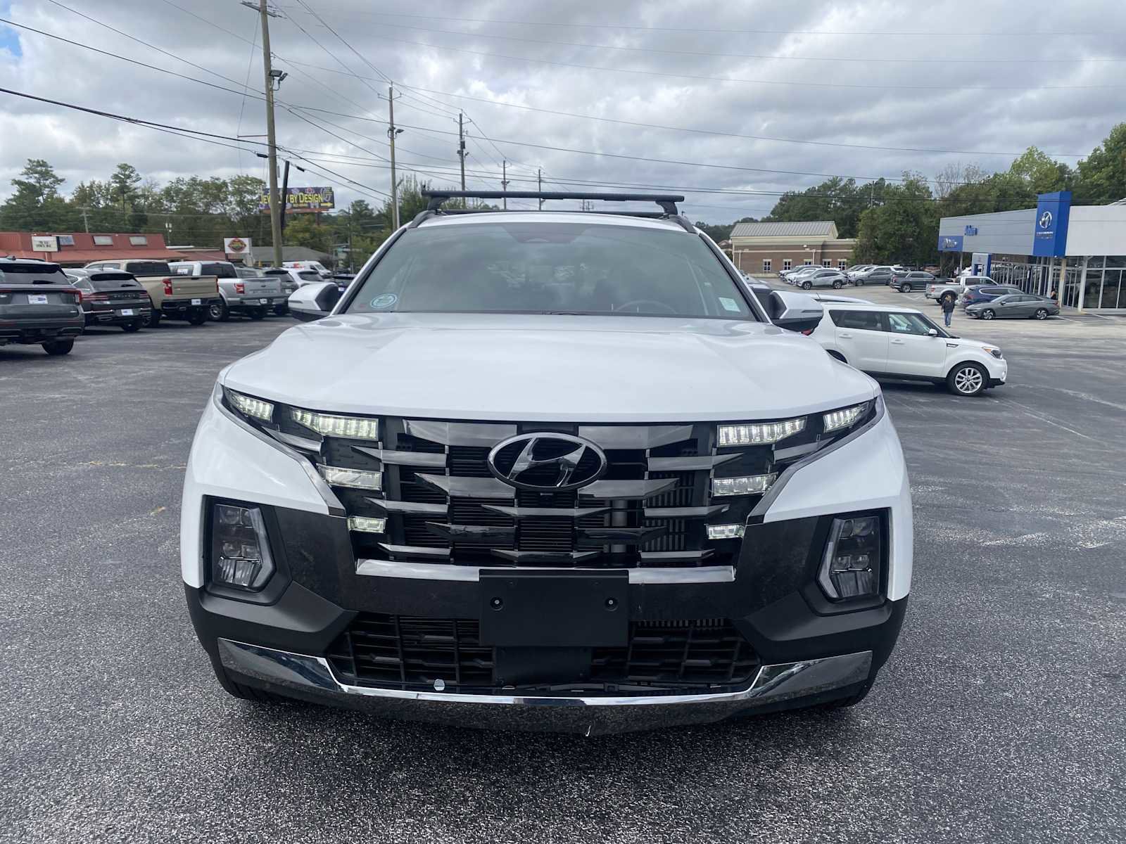 Certified 2024 Hyundai Santa Cruz Limited image 2