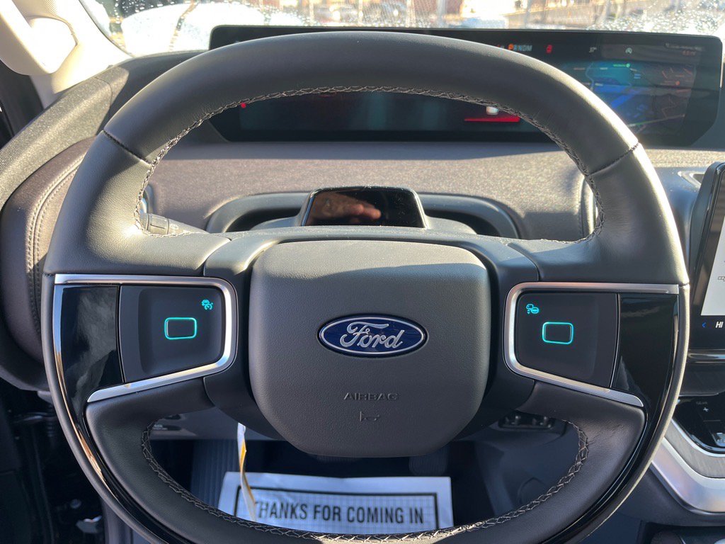 New 2025 Ford Expedition Max Platinum w/ Platinum Ultimate Package AWD/4WD image 16