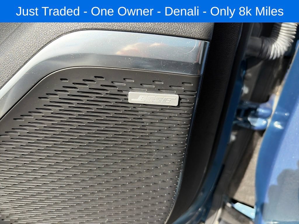Used 2025 GMC Acadia Denali FWD image 10