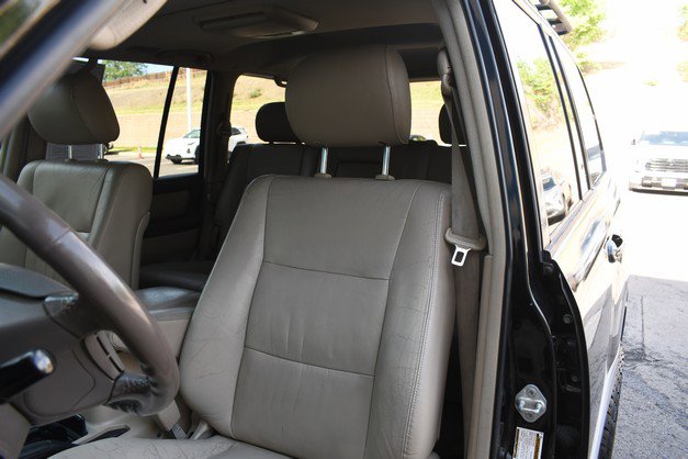 Used 2005 Toyota Land Cruiser AWD/4WD image 17