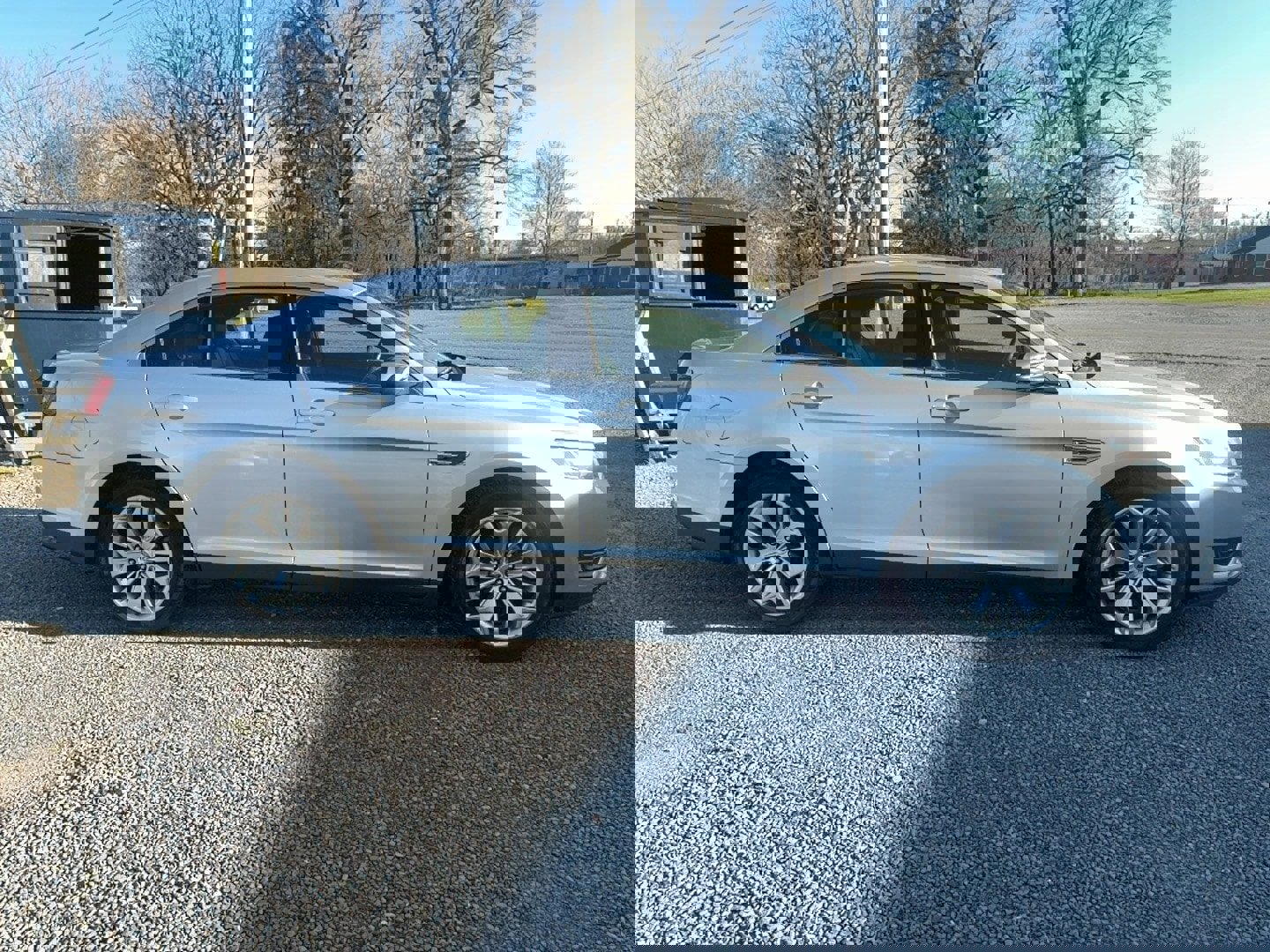 Used 2016 Ford Taurus Limited image 5