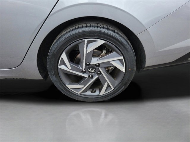 Used 2025 Hyundai Elantra SEL image 37
