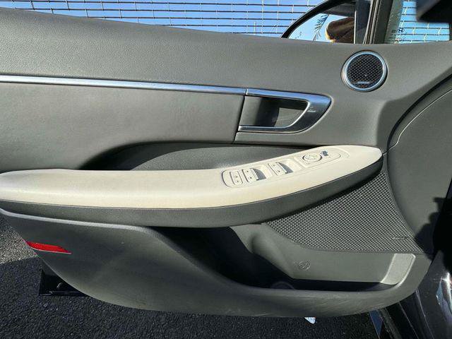 Used 2023 Hyundai Sonata SEL w/ Cargo Package FWD image 15