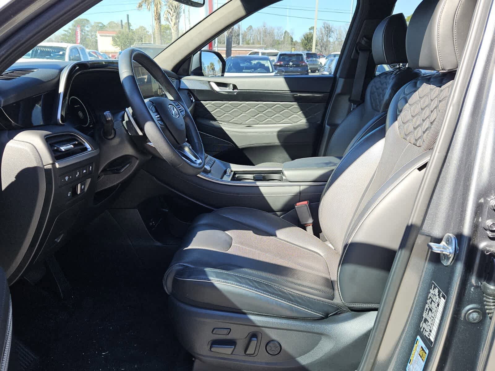 Used 2022 Hyundai Palisade Calligraphy AWD/4WD image 3