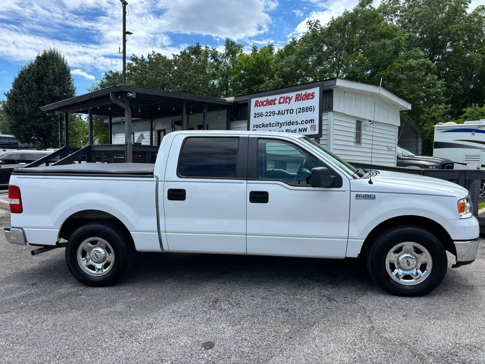 Used 2007 Ford F150 XLT RWD image 2