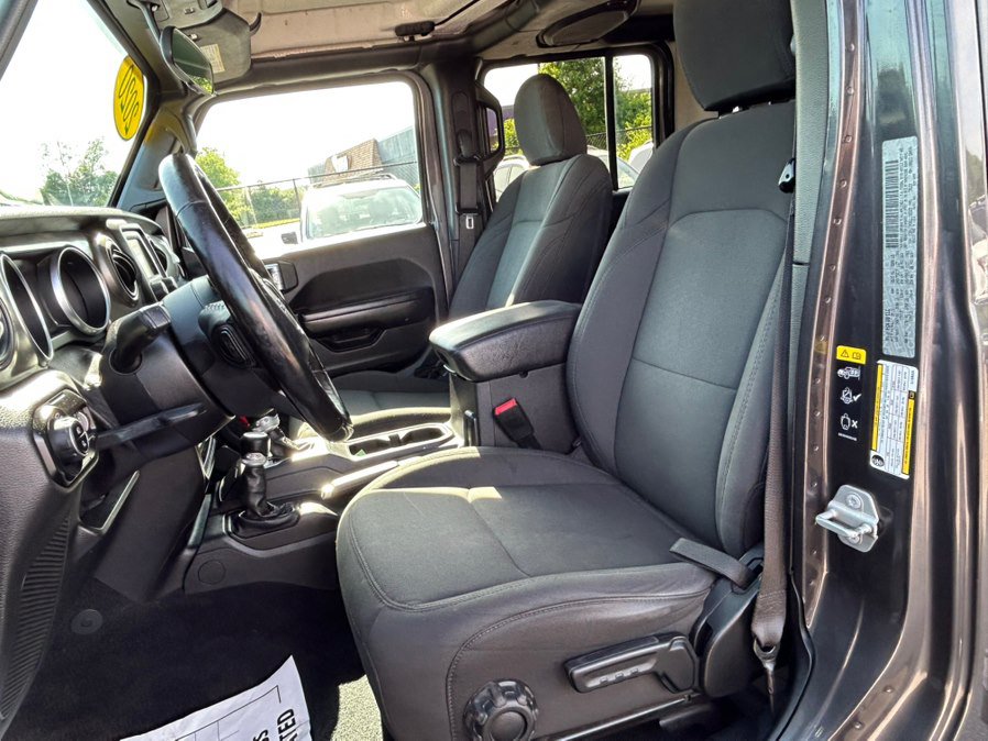 Used 2020 Jeep Gladiator Sport w/ Quick Order Package 24S AWD/4WD image 9