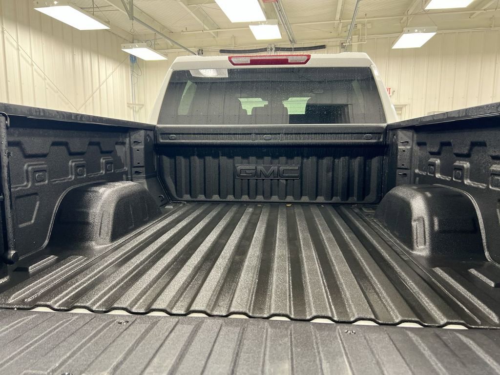 Used 2025 GMC Sierra 1500 AT4 image 25