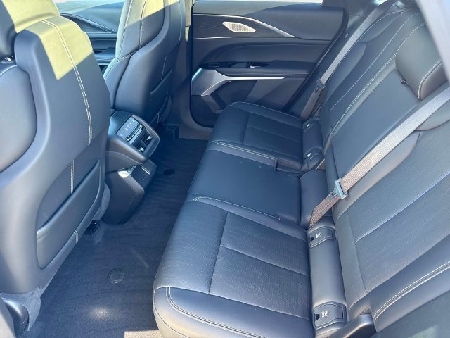 Certified 2025 Cadillac Lyriq Luxury w/ LPO, Floor Liner Package AWD/4WD image 13