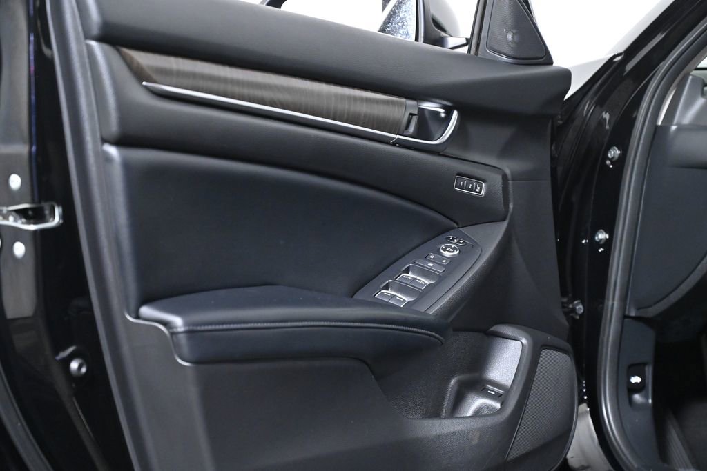 Used 2018 Honda Accord EX-L image 27