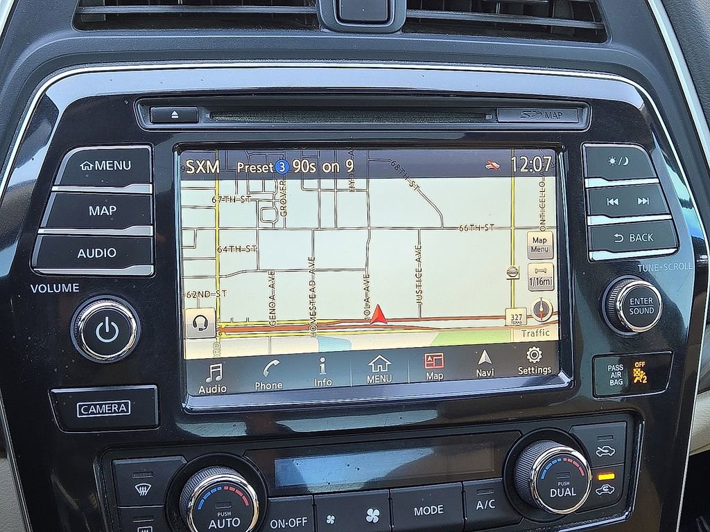 Used 2016 Nissan Maxima Platinum w/ Interior Lighting Package image 26