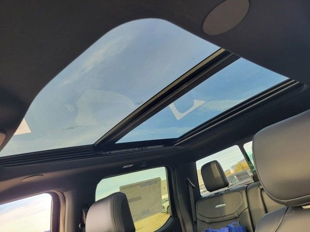 New 2026 Ford F350 Platinum w/ Tremor Off-Road Package image 14