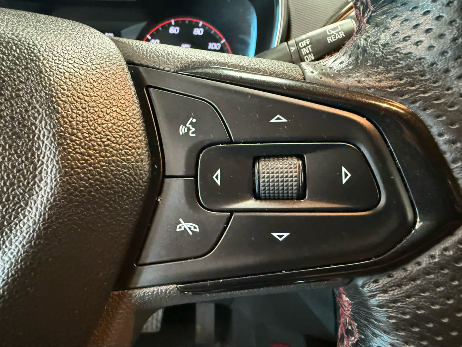 Used 2022 Chevrolet TrailBlazer RS w/ Convenience Package AWD/4WD image 16