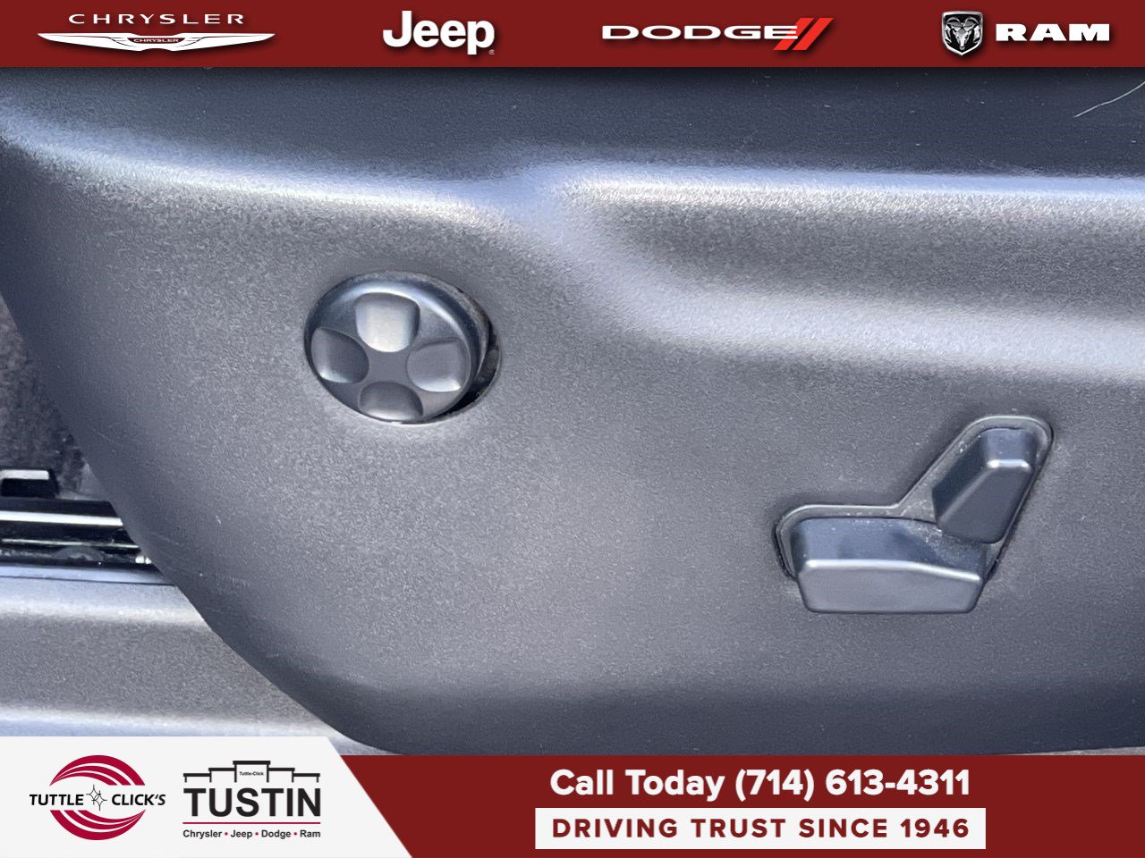 Used 2017 Jeep Grand Cherokee Summit AWD/4WD image 24