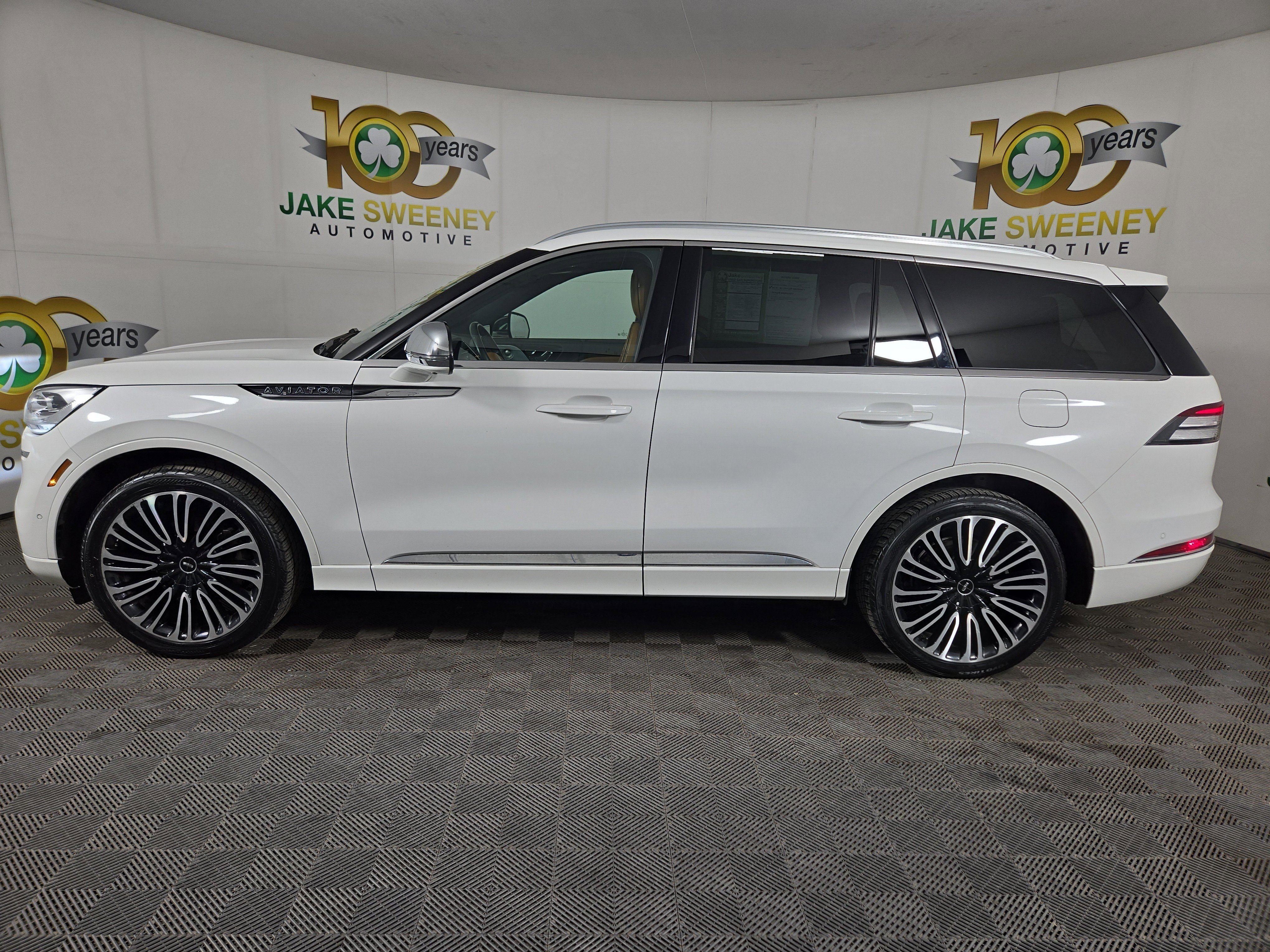 Used 2020 Lincoln Aviator Black Label image 4