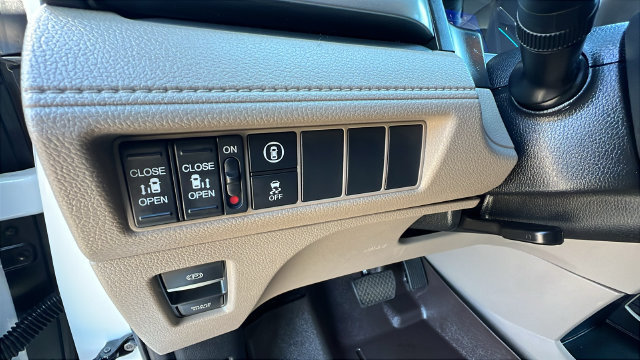 Used 2022 Honda Odyssey EX image 28