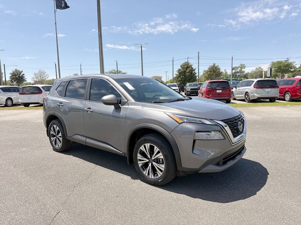 Used 2023 Nissan Rogue SV FWD image 1