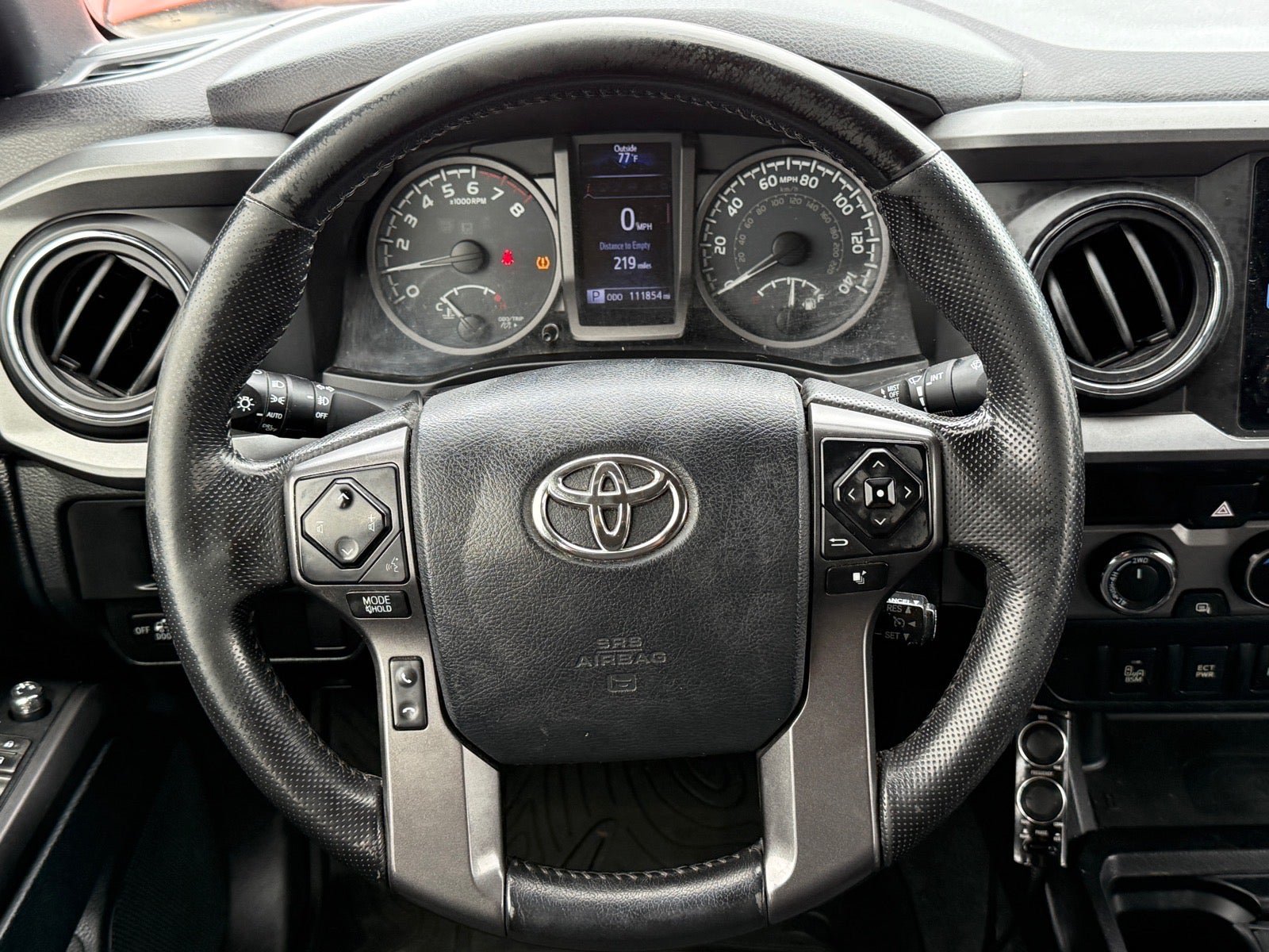 Used 2016 Toyota Tacoma TRD Off-Road w/ Premium & Technology Package AWD/4WD image 19