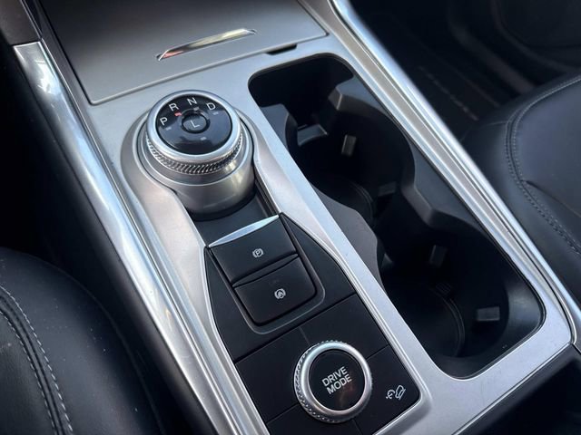 Certified 2022 Ford Explorer XLT w/ Equipment Group 202A image 32