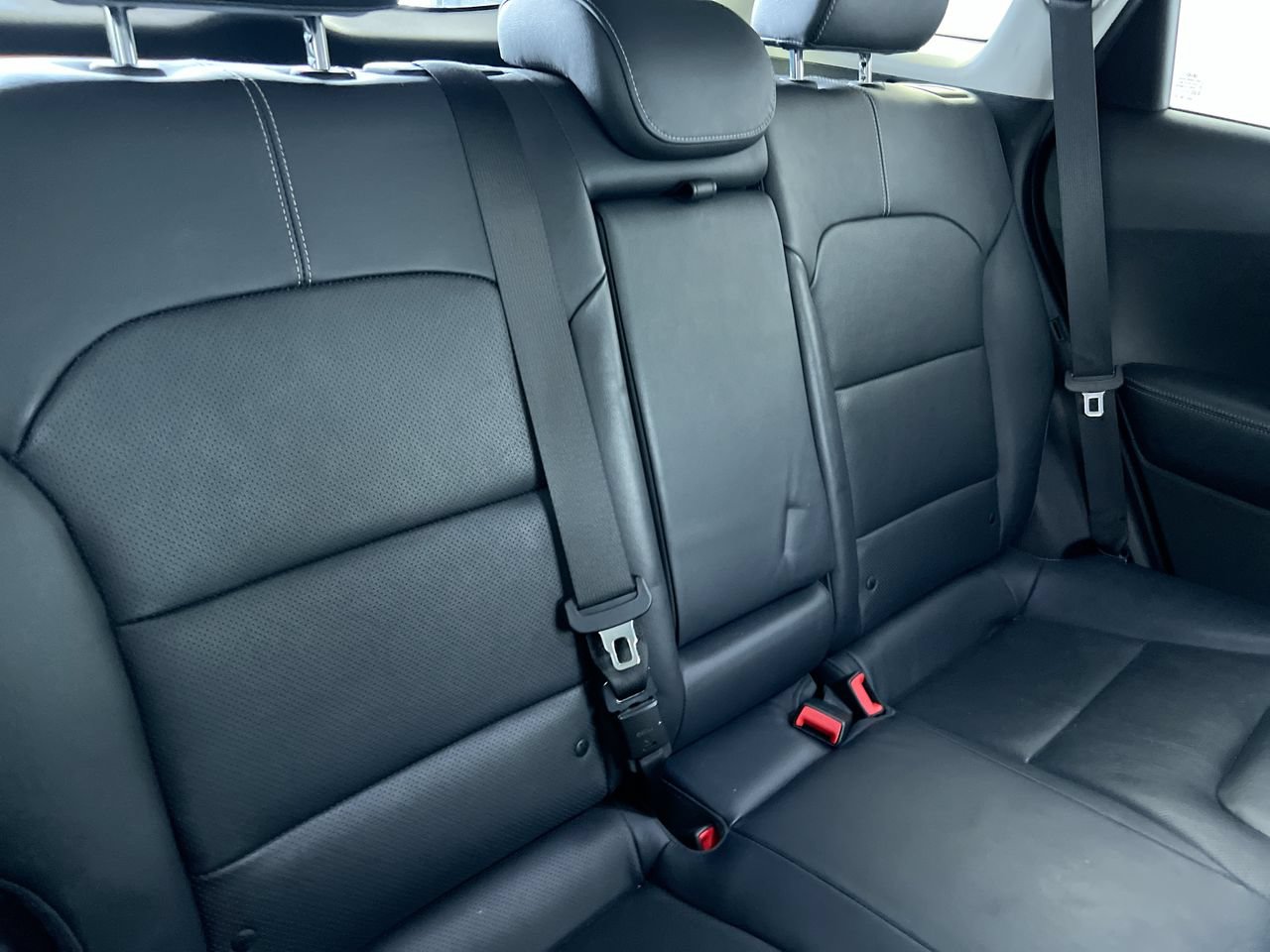 Used 2019 Kia Niro Touring FWD image 26