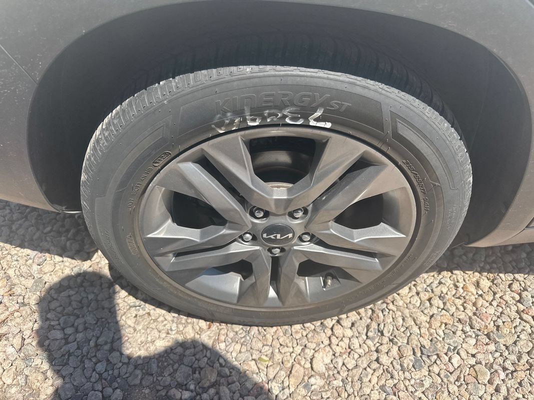 Used 2022 Kia Seltos S FWD image 19