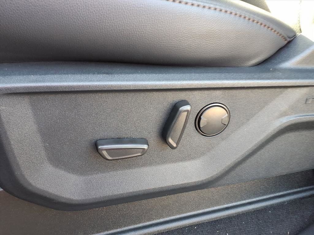 New 2026 Ford F350 Lariat w/ Chrome Package image 16