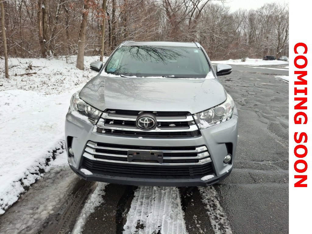 Used 2018 Toyota Highlander Limited image 2