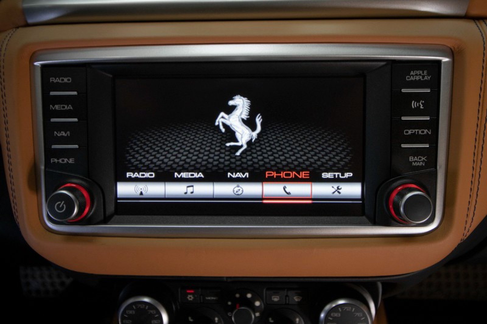 Used 2016 Ferrari California T RWD image 30